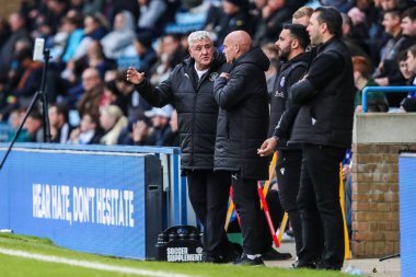 Blackpool 'dan Steve Bruce, 2 Kasım 2024' te İngiltere 'nin Gillingham Priestfield Stadyumu' nda oynanan 1.