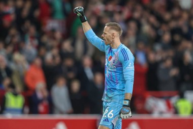 Nottingham Ormanı 'ndan Matz Sels, Nottingham Ormanı' ndan Callum Hudson-Odoi 'nin Premier Lig maçı Nottingham Forest' a karşı West Ham United maçında 2-0 'lık galibiyet golünü kutluyor.