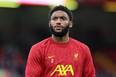 Liverpool 'dan Joe Gomez, İngiltere' nin Liverpool kentinde 2 Kasım 2024 'te oynanan Liverpool-Brighton ve Hove Albion maçı öncesinde ısınıyor.