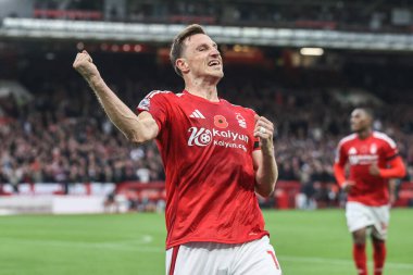 Nottingham Ormanı 'ndan Chris Wood, İngiltere' nin Nottingham şehrinde 2 Kasım 2024 'te oynanan Premier League maçı Nottingham Forest-West Ham United maçında 1-0' lık galibiyetini kutluyor.