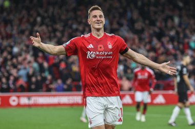Nottingham Ormanı 'ndan Chris Wood, İngiltere' nin Nottingham şehrinde 2 Kasım 2024 'te oynanan Premier League maçı Nottingham Forest-West Ham United maçında 1-0' lık galibiyetini kutluyor.