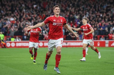Nottingham Ormanı 'ndan Chris Wood, İngiltere' nin Nottingham şehrinde 2 Kasım 2024 'te oynanan Premier League maçı Nottingham Forest-West Ham United maçında 1-0' lık galibiyetini kutluyor.