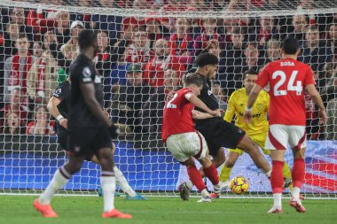 Nottingham Ormanı 'ndan Ryan Yates ise İngiltere' nin Nottingham şehrinde 2 Kasım 2024 'te oynanan Premier League maçı Nottingham Forest-West Ham United maçında ofsayt ile hükmedildi.