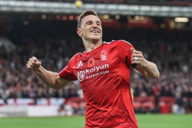 Nottingham Ormanı 'ndan Chris Wood, İngiltere' nin Nottingham şehrinde 2 Kasım 2024 'te oynanan Premier League maçı Nottingham Forest-West Ham United maçında 1-0' lık galibiyetini kutluyor.