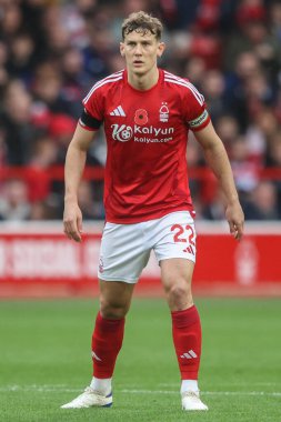 Nottingham Ormanı 'ndan Ryan Yates Premier League maçı sırasında Nottingham Forest, West Ham United' a karşı City Ground, Nottingham, 2 Kasım 2024