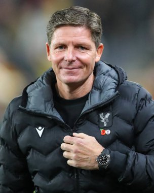 Oliver Glasner Premier Lig maçında Crystal Palace 'ın menajeri Wolverhampton Wanderers, Molineux, Wolverhampton' daki Crystal Palace 'a karşı 2 Kasım 2024
