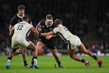 Yeni Zelandalı Sam Cane, İngiltere 'nin Twickenham, İngiltere' deki Allianz Stadyumu 'nda oynanan Güz Milletler Serisi maçında İngiltere ve Yeni Zelanda maçında İngiltere adına mücadele etti.
