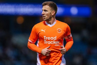Blackpool 'dan Lee Evans, Birleşik Krallık' ın 2 Kasım 2024 tarihli MEMS Priestfield Stadyumu 'nda oynanan Gillingham-Blackpool Birinci Raundunda görülüyor.