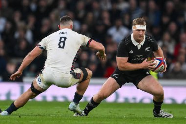 Yeni Zelandalı Sam Cane, İngiltere 'nin Yeni Zelanda' ya karşı oynadığı 2 Kasım 2024 'te İngiltere' nin Twickenham, İngiltere 'deki Allianz Stadyumu' nda ilk maçına çıkıyor.