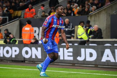 Crystal Palace 'dan Marc Guhi, Premier League maçında Wolverhampton Wanderers, Molineux, Wolverhampton, İngiltere' deki Crystal Palace 'a karşı 2-2' lik galibiyet golünü kutluyor.