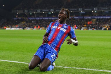 Kristal Saray 'dan Trevoh Chalobah, Premier League maçında Wolverhampton Wanderers, Molineux, Wolverhampton, Birleşik Krallık' ta 2 Kasım 2024 'te Kristal Saray' a karşı 0-1 kazanma hedefini kutluyor.