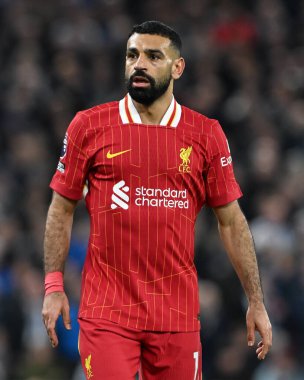 Liverpool 'dan Muhammed Salah Premier Lig maçı sırasında Liverpool' a karşı Anfield, Liverpool 'da Hove Albion, 2 Kasım 2024