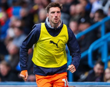 Blackpool 'dan Jake Beesley, 2 Kasım 2024' te İngiltere 'nin Gillingham Priestfield Stadyumu' nda oynanan 1.