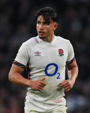 Güz Ulusları Serisi sırasında İngiltere ile Yeni Zelanda arasında Twickenham, İngiltere 'deki Allianz Stadyumu' nda oynanan karşılaşmada İngiltere 'den Marcus Smith, 2 Kasım 2024