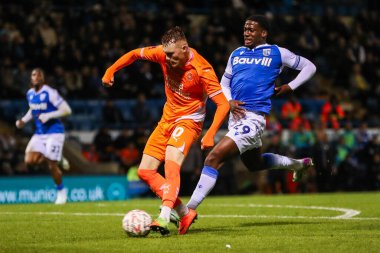 Blackpool 'dan Sonny Carey, 2 Kasım 2024' te Birleşik Krallık 'ın Gillingham Priestfield Stadyumu' nda oynanan Emirates FA Cup Birinci Raundunda 0-2 berabere kaldı.