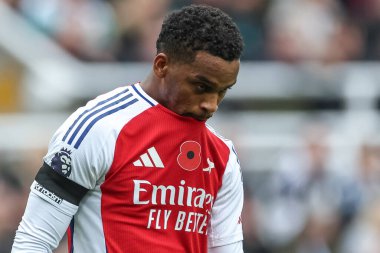 Premier Lig maçı sırasında Arsenal 'den Jurrien Timber St. James' s Park, Newcastle, 2 Kasım 2024 'de Newcastle United ile karşı karşıya geldi.