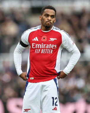 Premier Lig maçı sırasında Arsenal 'den Jurrien Timber St. James' s Park, Newcastle, 2 Kasım 2024 'de Newcastle United ile karşı karşıya geldi.