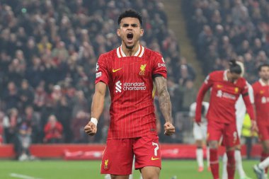 Liverpool 'dan Luis Daz, UEFA Şampiyonlar Ligi, Lig Stage maçı Liverpool Bayer 04 Leverkusen maçında 5 Kasım 2024' te Anfield, Liverpool, İngiltere 'de 3-0' lık galibiyet golünü kutluyor.