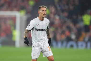 Bayer Leverkusen 'den Alex Grimaldo UEFA Şampiyonlar Ligi, Lig Sahne Maçı Liverpool' a karşı Bayer 04 Leverkusen Anfield, Liverpool, İngiltere, 5 Kasım 2024