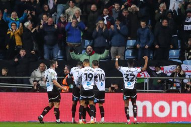 Derby County 'den Jerry Yates, Coventry Building Society Arena, Coventry, İngiltere, 6 Kasım 2024' te oynanan Sky Bet Şampiyonası maçında 0-2 'lik galibiyetini kutluyor.