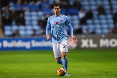 Coventry City 'den Luis Binks, Coventry Building Society Arena, Coventry, İngiltere' de Coventry City - Derby County maçında 6 Kasım 2024 'te maç yapıyor.