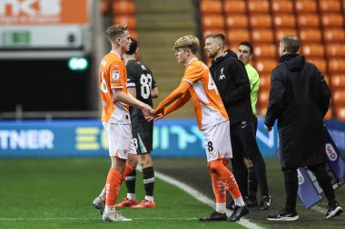 Blackpool 'dan Ryan Finnigan, Bristol Street Motors Kupası' nda Blackpool 'lu Gabriel Schluter' ın yerini aldı. 6 Kasım 2024 'te Bloomfield Road, Blackpool' da Liverpool U21 'e karşı oynanan maçta.