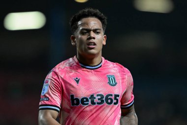 Stoke City 'den Milyon Manhoef, 6 Kasım 2024' te Blackburn City 'de Blackburn Rovers' a karşı Stoke City 'de oynanan Gökyüzü İddia Şampiyonası maçında.