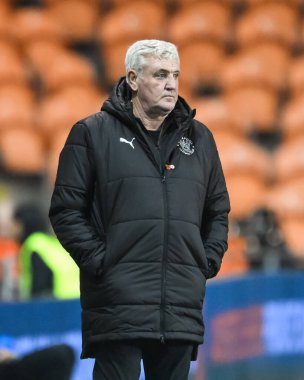 Steve Bruce head coach of Blackpool during the Bristol Street Motors Trophy match Blackpool vs Liverpool U21 at Bloomfield Road, Blackpool, United Kingdom, 6th November 2024 clipart