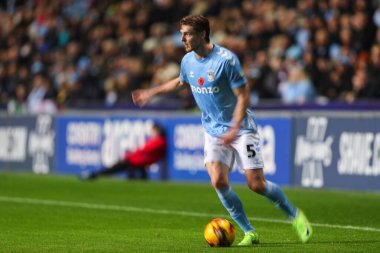 Coventry City 'den Jack Rudoni, Coventry Building Society Arena' da Coventry City - Derby County maçında 6 Kasım 2024 'te maç yapıyor.
