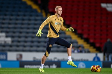 Blackburn Rovers takımından Aynsley Pears, Blackburn City 'de oynanan Blackburn Rovers-Stoke City maçı öncesinde ısınıyor.