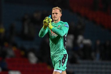 Blackburn Rovers takımından Aynsley Pears, Blackburn City 'de oynanan Blackburn Rovers-Stoke City maçı öncesinde taraftarları alkışladı.