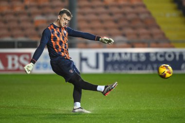 Blackpool 'dan Harry Tyrer Bristol Street Motors Kupası öncesi ısınma maçında Liverpool U21' e karşı Bloomfield Road, Blackpool, İngiltere, 6 Kasım 2024