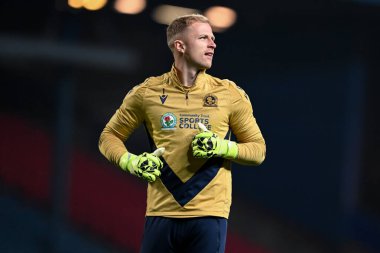 Blackburn Rovers takımından Aynsley Pears, Blackburn City 'de oynanan Blackburn Rovers-Stoke City maçı öncesinde ısınıyor.