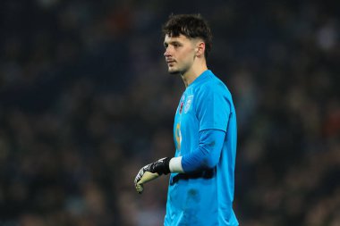 Burnley takımından James Trafford 7 Kasım 2024 'te West Bromwich Albion' a karşı The Hawthorns, West Bromwich, İngiltere
