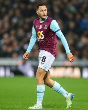 Josh Brownhill of Burnley during the Sky Bet Championship match West Bromwich Albion vs Burnley at The Hawthorns, West Bromwich, United Kingdom, 7th November 2024 clipart