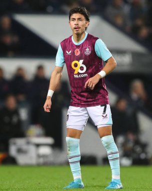 Burnley takımından Jeremy Sarmiento, West Bromwich Albion 'a karşı The Hawthorns, West Bromwich, İngiltere' de 7 Kasım 2024 'te oynanan maçta