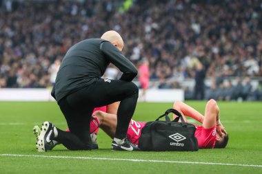 Ipswich Town 'dan George Hirst, Premier Lig maçında Tottenham Hotspur' un Ipswich Town 'a karşı Tottenham Hotspur Stadyumu' nda 10 Kasım 2024 'te sakatlandı.