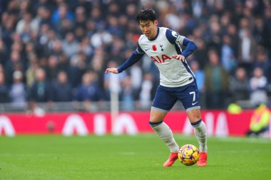 Tottenham Hotspur 'un oğlu Heung-min Premier League maçında topu sürüyor Tottenham Hotspur Ipswich Town' a karşı Tottenham Hotspur Stadyumu, Londra, İngiltere, 10 Kasım 2024