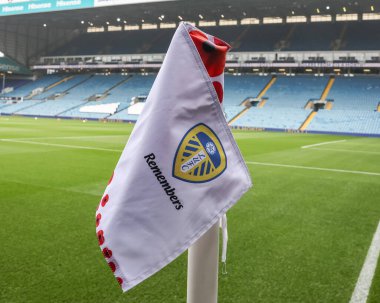 Leeds Anma Günü Gelincik Bayrağı Gök İddiası Şampiyonası 'nda Leeds United, Queens Park Rangers' a karşı 9 Kasım 2024 'te Elland Road, Leeds, İngiltere' de oynanan karşılaşmada