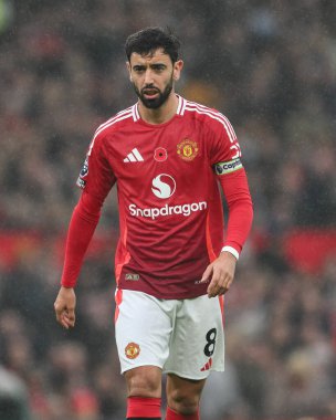 Manchester United 'ın Manchester United - Leicester City maçında Bruno Fernandes, Old Trafford, Manchester, İngiltere, 10 Kasım 2024