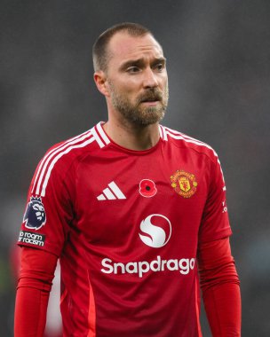 Manchester United ile Leicester City arasındaki Premier League maçında Christian Eriksen, Old Trafford, Manchester, İngiltere 'de 10 Kasım 2024 tarihinde karşı karşıya geldi.