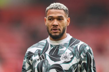 Newcastle 'dan Joelinton Premier League maçında ısınma turunda Nottingham Forest Newcastle United' a karşı City Ground, Nottingham, İngiltere, 10 Kasım 2024