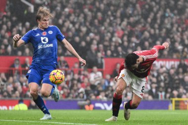Manchester United 'dan Bruno Fernandes Premier League maçında Manchester United ile Leicester City maçında 10 Kasım 2024' te Old Trafford, Manchester 'da 2-0 berabere kalma golünü attı.