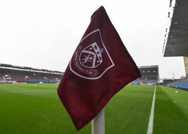 Gök Bahis Şampiyonası öncesinde Burnley, Burnley City 'ye karşı Turf Moor, Burnley, Birleşik Krallık' ta 10 Kasım 2024 'te oynanan Turf Moor maçının genel görünümü