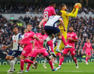 Ipswich Town 'dan Arijanet Muriç, Premier Lig maçında Tottenham Hotspur ile Ipswich Town arasında Londra' daki Tottenham Hotspur Stadyumu 'nda 10 Kasım 2024 tarihinde oynanan karşılaşmada kurtarış yaptı.
