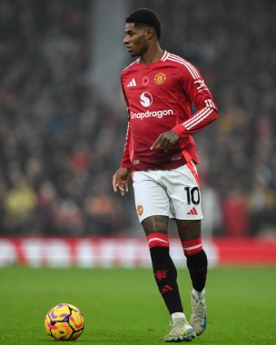Manchester United 'dan Marcus Rashford, Manchester United ile Leicester City maçında 10 Kasım 2024 tarihinde Old Trafford, Manchester, İngiltere' de karşı karşıya geldi.