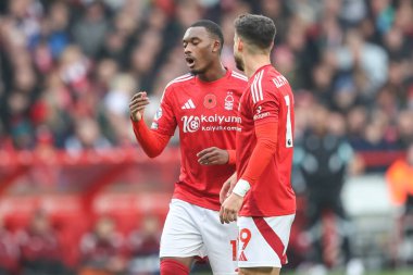 Nottingham Ormanı 'ndan Lex Moreno Nottingham Ormanı' ndan Callum Hudson-Odoi 'ye Premier Lig maçı sırasında Nottingham Forest, Newcastle United' a karşı 10 Kasım 2024 'te Nottingham, Birleşik Krallık' ta talimat verdi.