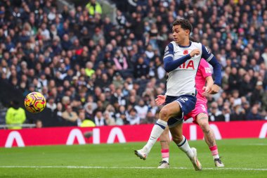 Tottenham Hotspur takımından Brennan Johnson, Tottenham Hotspur 'un Ipswich Town' a karşı oynadığı Premier League maçında 10 Kasım 2024 'te Londra' daki Tottenham Hotspur Stadyumu 'nda çekim yaptı.