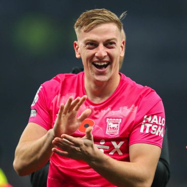 Ipswich Town 'dan Liam Delap, Premier Lig maçı Tottenham Hotspur' un Ipswich Town 'a karşı 10 Kasım 2024' te Londra 'daki Tottenham Hotspur Stadyumu' nda oynadığı Premier League maçını kazanmasının ardından bu sezonu kutluyor.