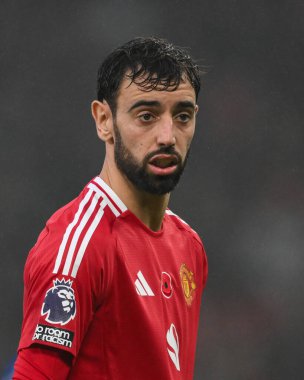 Manchester United 'ın Manchester United - Leicester City maçında Bruno Fernandes, Old Trafford, Manchester, İngiltere, 10 Kasım 2024